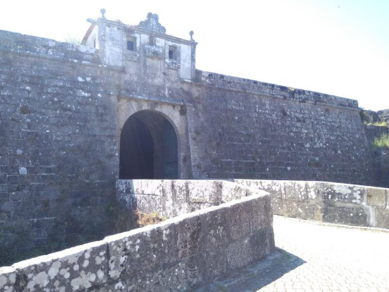 santiago-de-compostela-valenca-private-tour-from-porto