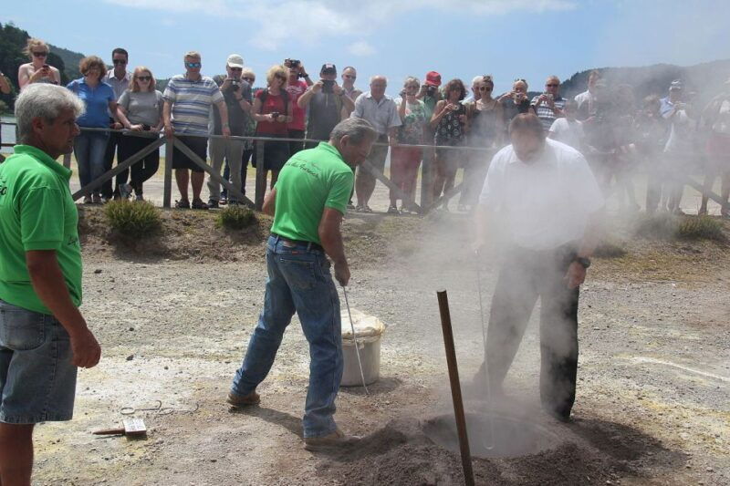 sao-miguel-furnas-volcano-tea-plantation-tour-lunch