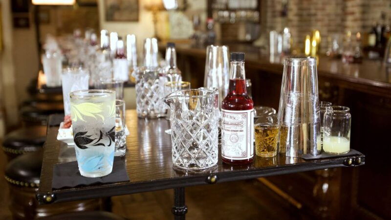 savannah-cocktail-class-at-american-prohibition-museum