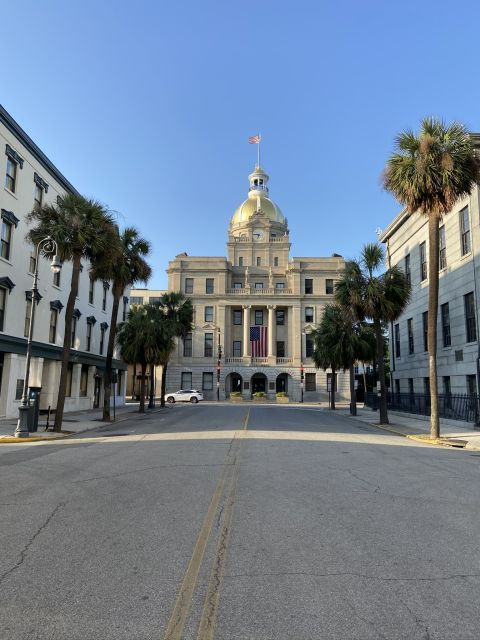 savannah-historic-district-overview-on-foot