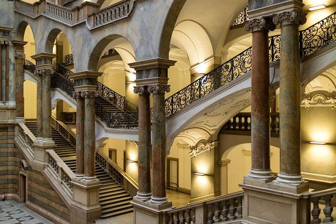scavenger-hunt-through-munich-the-slightly-different-city-tour