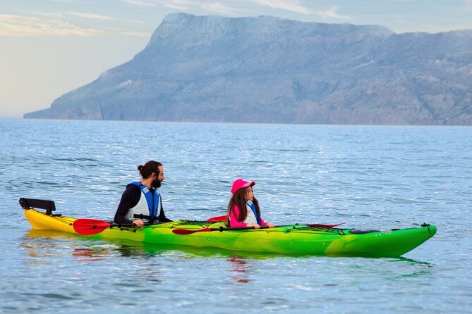 sea-kayak-tour-around-kissamos-bay-for-families