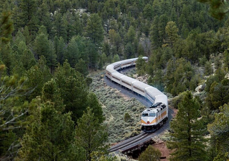 sedona-flagstaff-grand-canyon-tour-first-class-train-ride