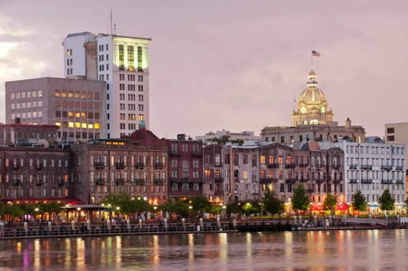 self-guided-audio-ghost-tour-in-savannah-in-6-languages