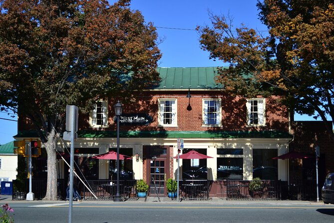 self-guided-scavenger-hunt-centuries-of-charlottesville
