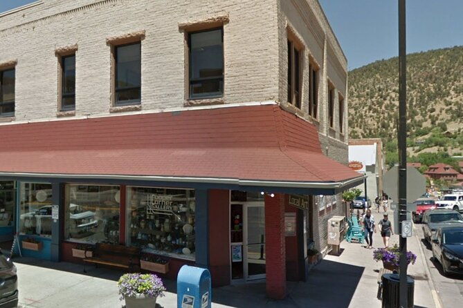 self-guided-scavenger-hunt-glenwood-springs-hospitality-hunt