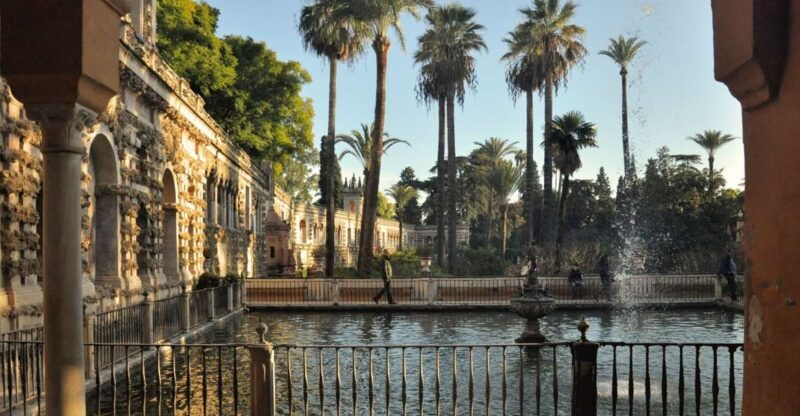 seville-alcazar-cathedral-skip-the-line-guided-tour