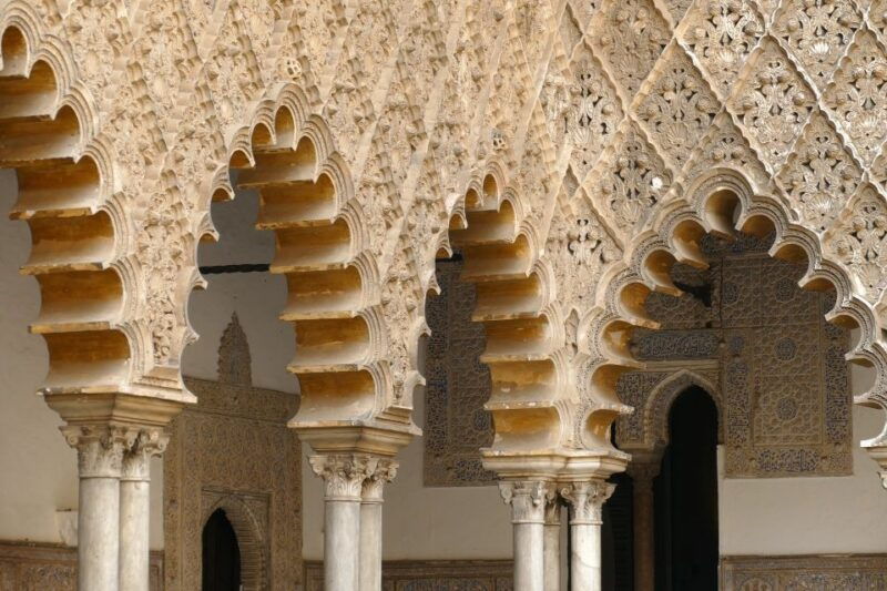 seville-alcazar-skip-the-line-guided-tour-with-tickets