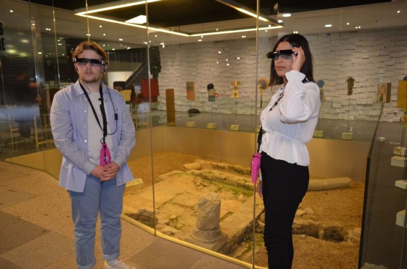 seville-cathedral-guided-tour-w-vr-city-tour-roof-lunch