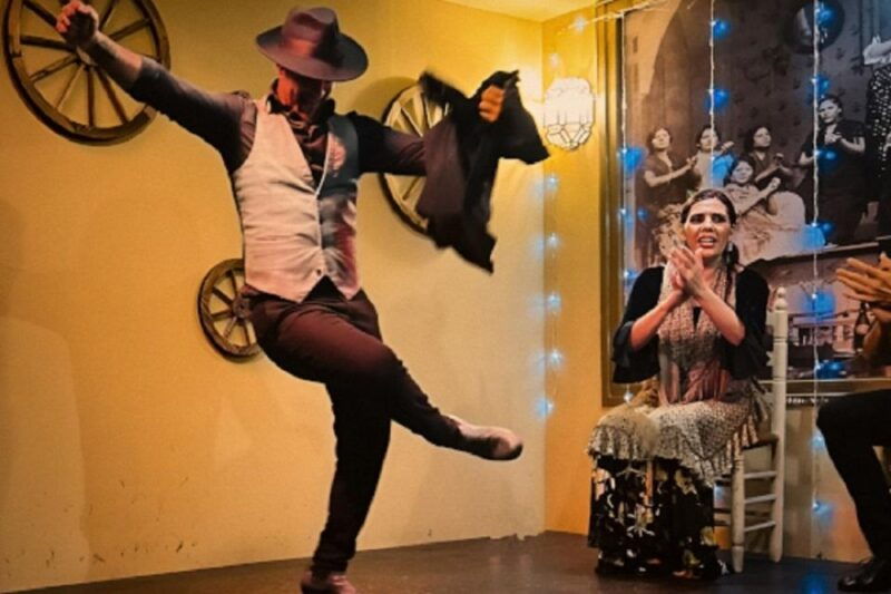 seville-flamenco-show-at-tablao-la-cantaora