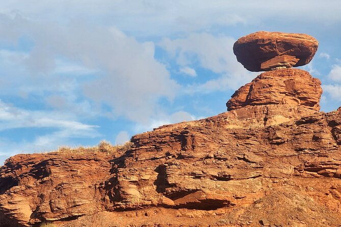 shaka-guide-road-to-monument-valley-in-arizona