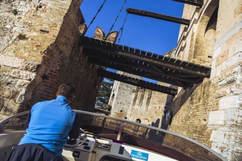 sirmione-25-minute-boat-cruise-around-the-peninsula