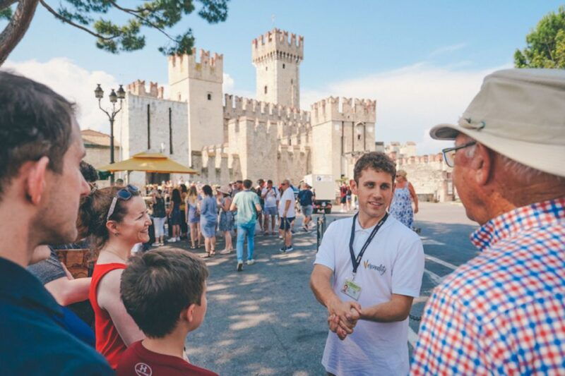 sirmione-village-highlights-walking-lake-garda-boat-tour