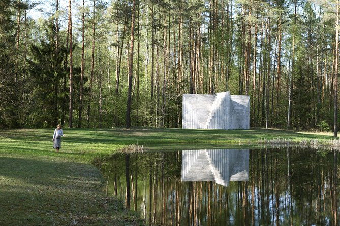 skip-the-line-europos-parkas-open-air-museum-ticket-vilnius-lithuania