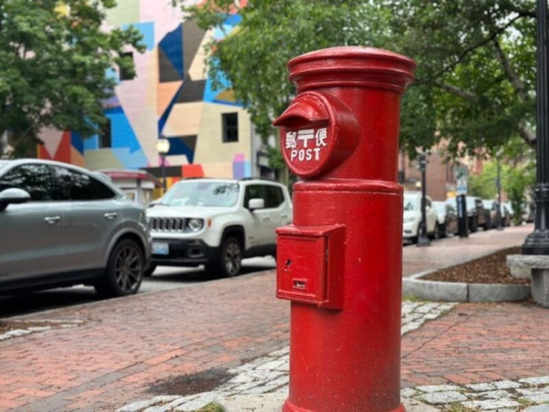 smartphone-old-port-portland-me-audio-walking-tour-app-gps