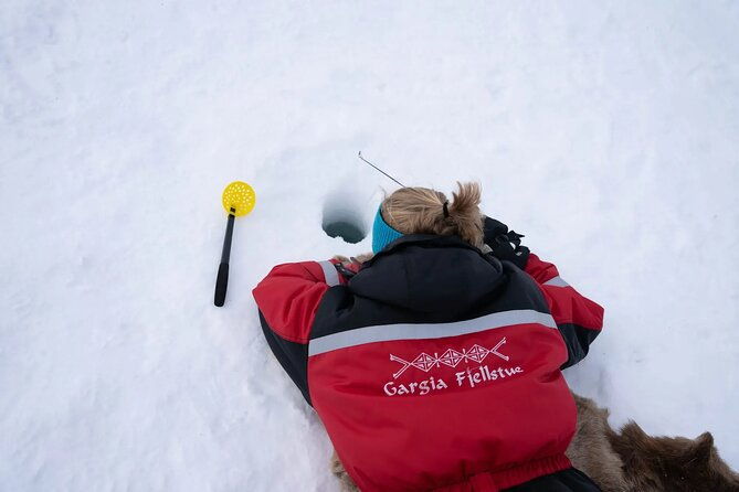 snowmobile-and-icefishing-adventure
