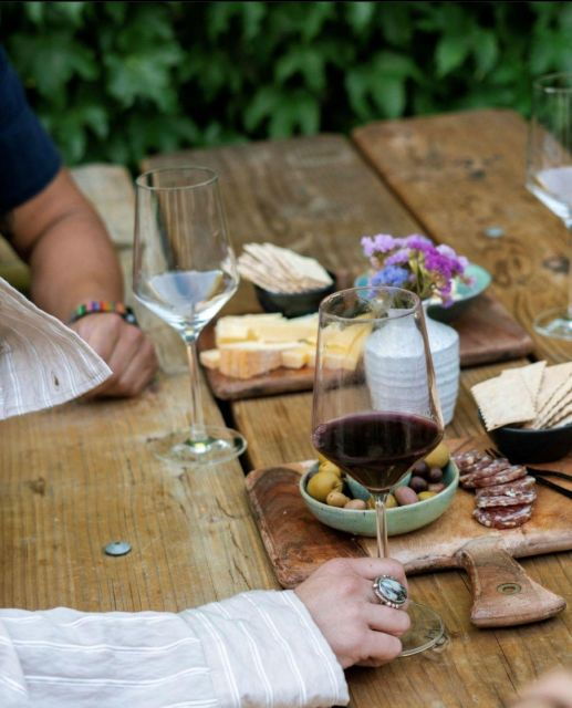sonoma-explore-natural-wineries-with-a-local-sommeliere