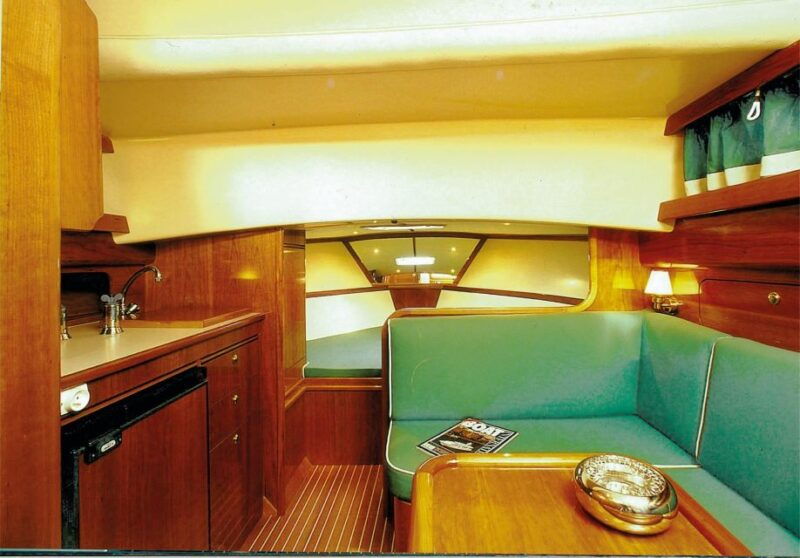 sorrento-luxury-private-boat-drinking-watching-the-sunset