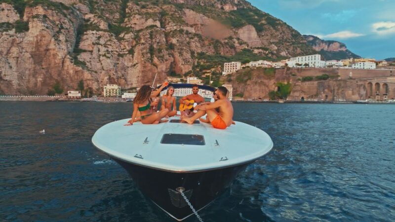 sorrento-sunset-private-boat-tour-free-bar-and-apetizer