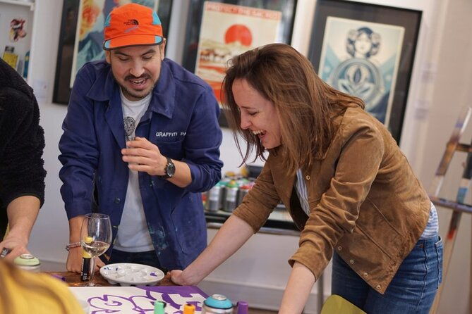 street-art-workshop-on-canvas