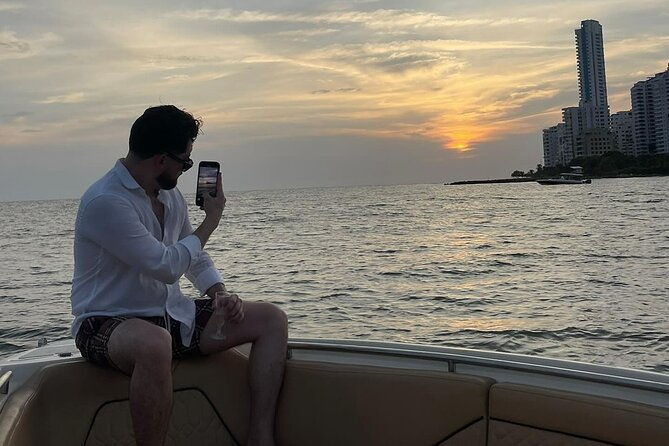 sunset-deluxe-experience-of-cartagena-bay