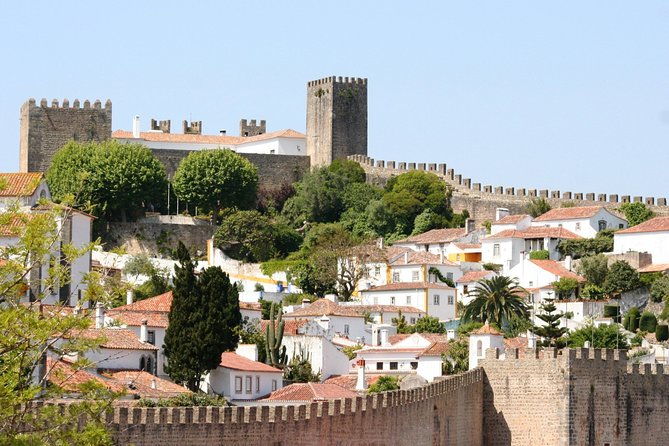 take-fatima-batalha-alcobaca-and-obidos-from-nazare-private-tour
