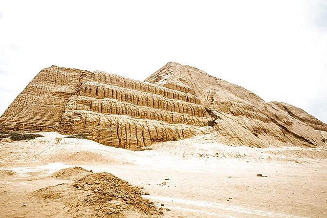 temple-of-the-moon-and-huacas-moche