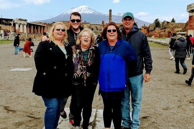 the-great-beauty-of-ancient-pompeii-told-by-a-local-guide-archaeologist