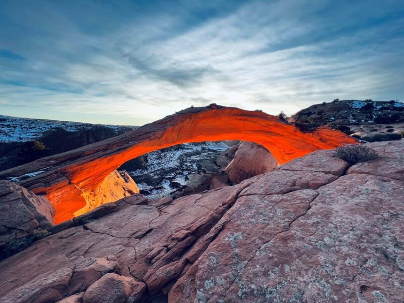 tonalea-guided-eggshell-arch-hike-w-day-or-sunset-options