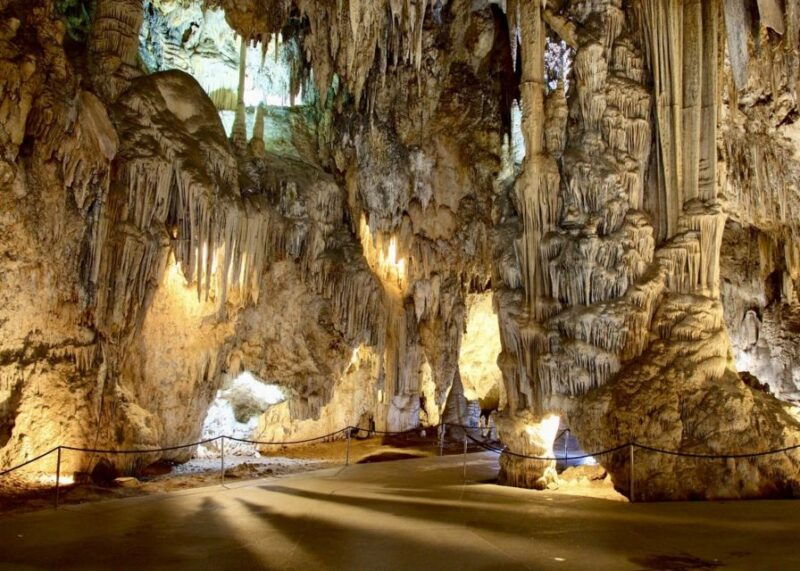 torremolinos-benalmadena-nerja-caves-tour-with-frigiliana