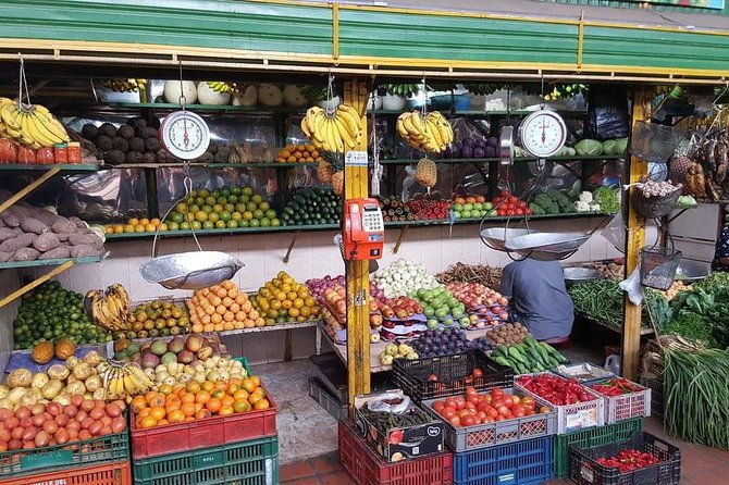 tour-medellin-market
