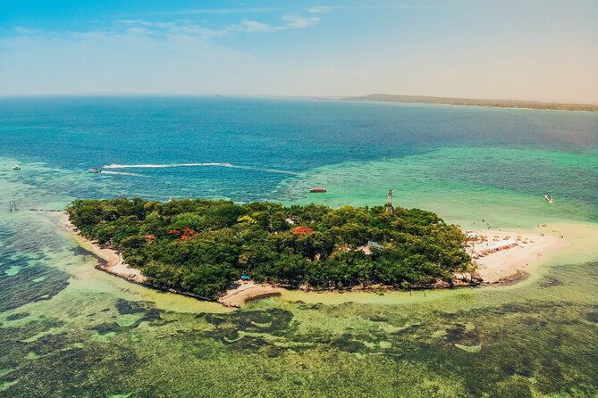 tranquila-beach-and-aquarium-day-tour