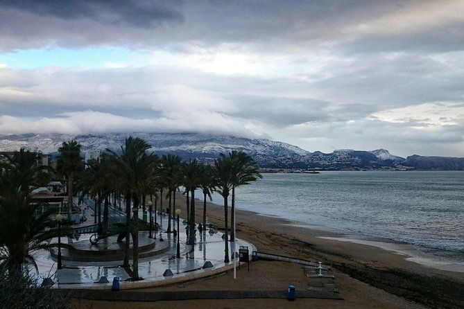 transfer-from-alicante-airport-to-albir-in-private-sedan-car-max-3-passengers