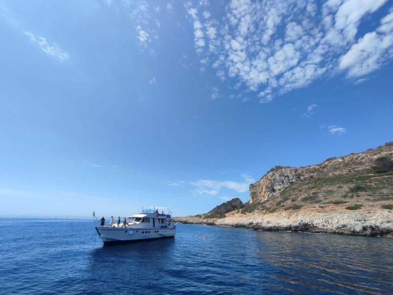 trapani-yacht-excursion-to-levanzo-and-favignana-with-lunch