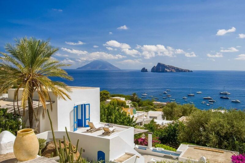 tropea-lipari-panarea-and-stromboli-boat-tour-by-night