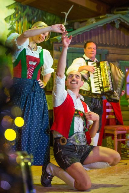 tyrolean-evenings-family-gundolf-in-innsbruck