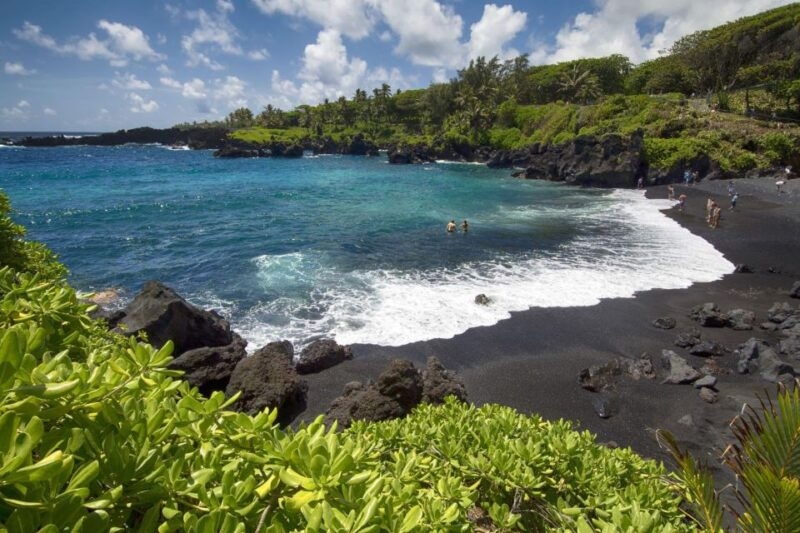 ucplaces-maui-road-to-hana-1-self-guided-audio-driving-tour