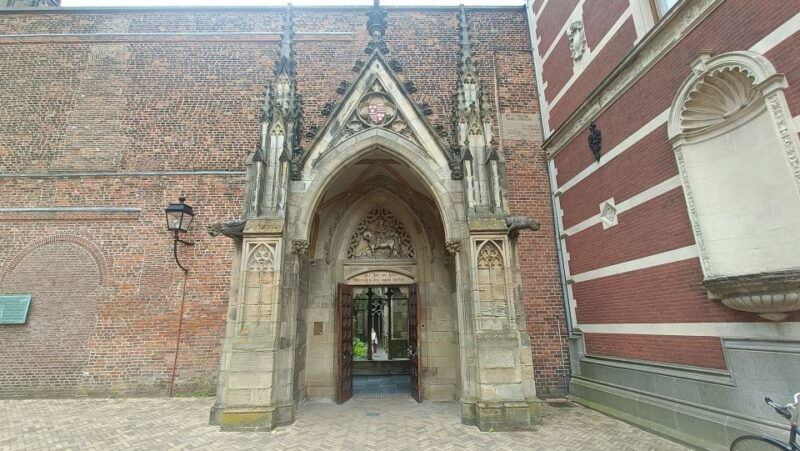 utrecht-guided-highlights-walking-tour