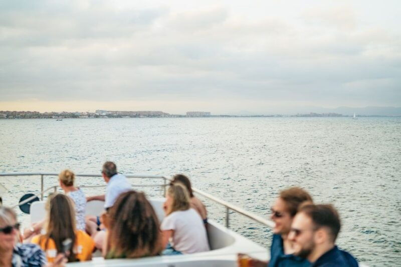 valencia-sunset-or-daytime-catamaran-cruise-with-drink
