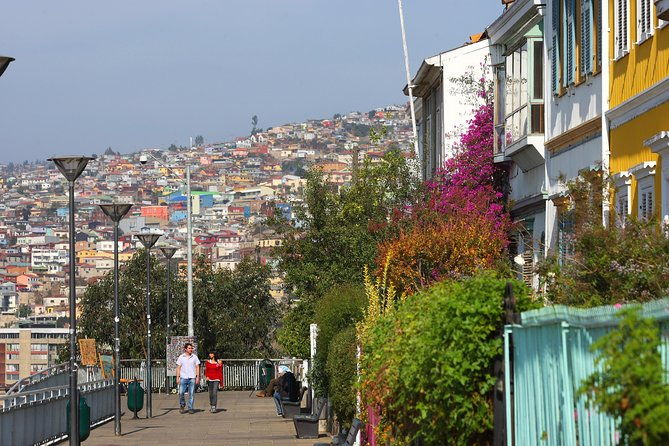 valparaiso-walking-tour-including-funiculars-and-trolley-bus-rides