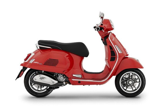 vespa-and-scooter-rental-in-lucca