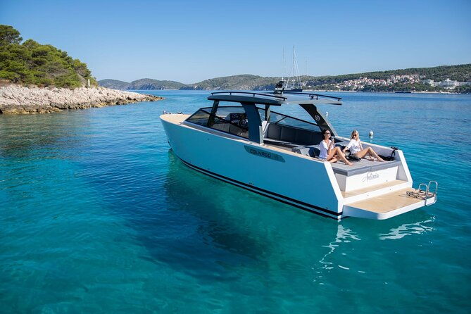 vis-pakleni-islands-full-day-private-boat-tour