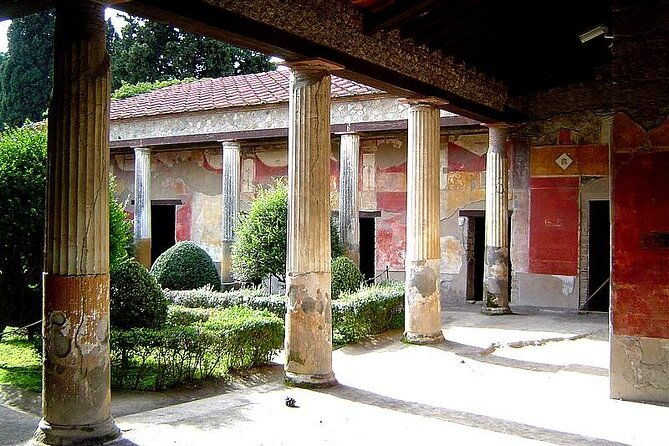 visit-the-archaeological-excavations-of-pompeii-from-sorrento