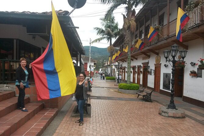 visit-traditional-colombian-paisa-towns