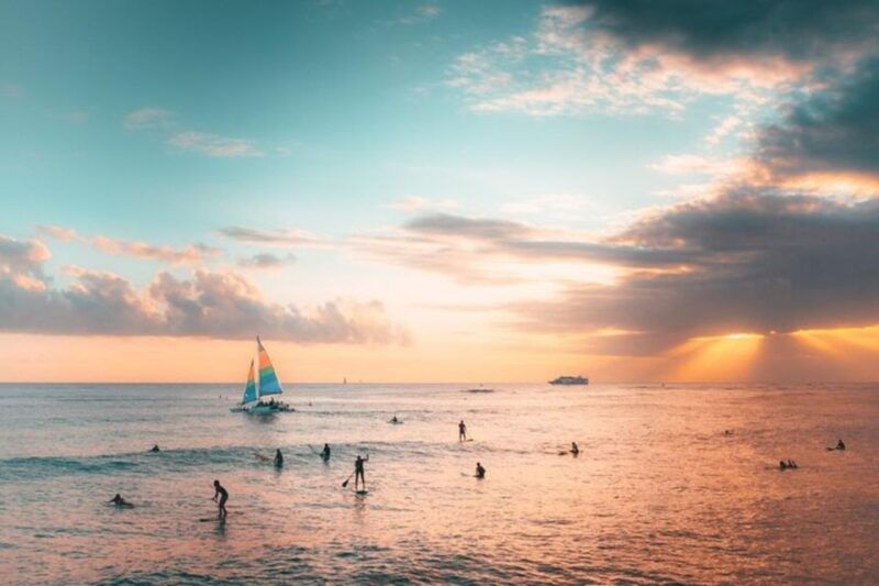 waikiki-beach-scenic-sunset-catamaran-cruise