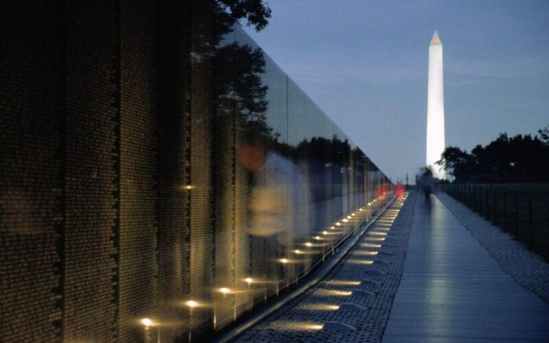 washington-dc-small-group-3-hour-night-tour