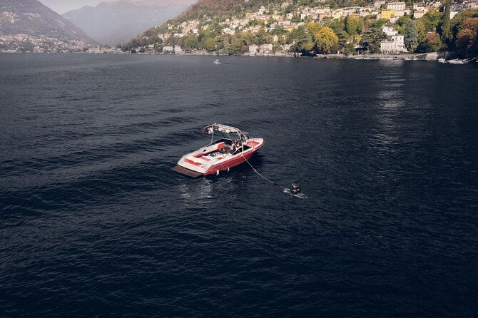 1h-wakeboard-and-wakesurf-on-lake-como-with-mastercraft-boat