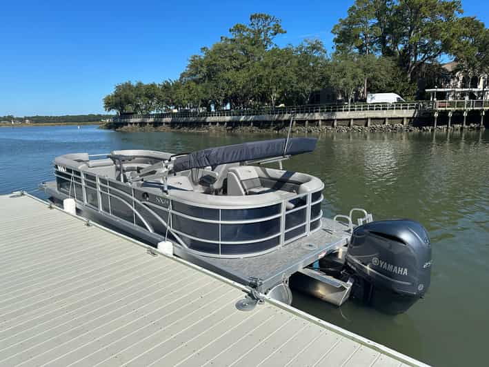 2-hour-private-24-ft-luxury-pontoon-hilton-head-boat-rental
