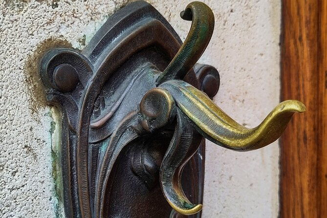2-hour-walking-tour-in-brussels-fall-and-rise-of-art-nouveau