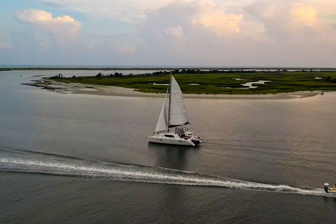 2-hours-cocktail-sail-aboard-bella